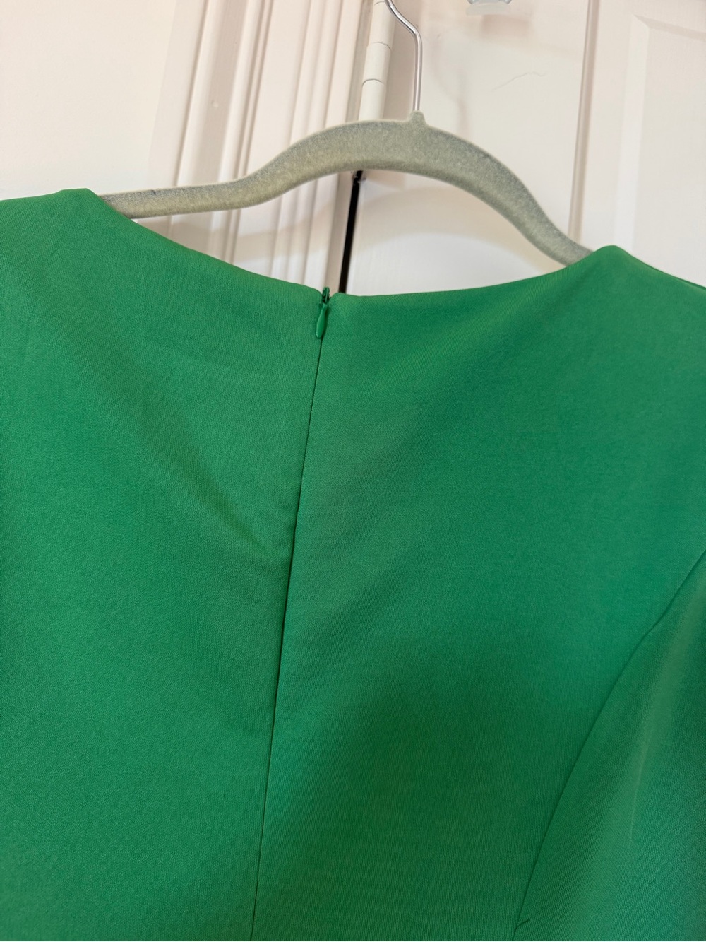 NWOT Sleeveless Emerald Green Knot-Detail Midi Dress - Picture 6 of 6